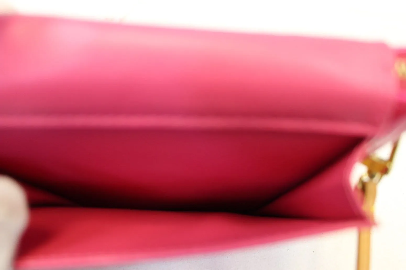 LOUIS VUITTON Monogram Vernis Mott Fuchsia Pink Shoulder Bag