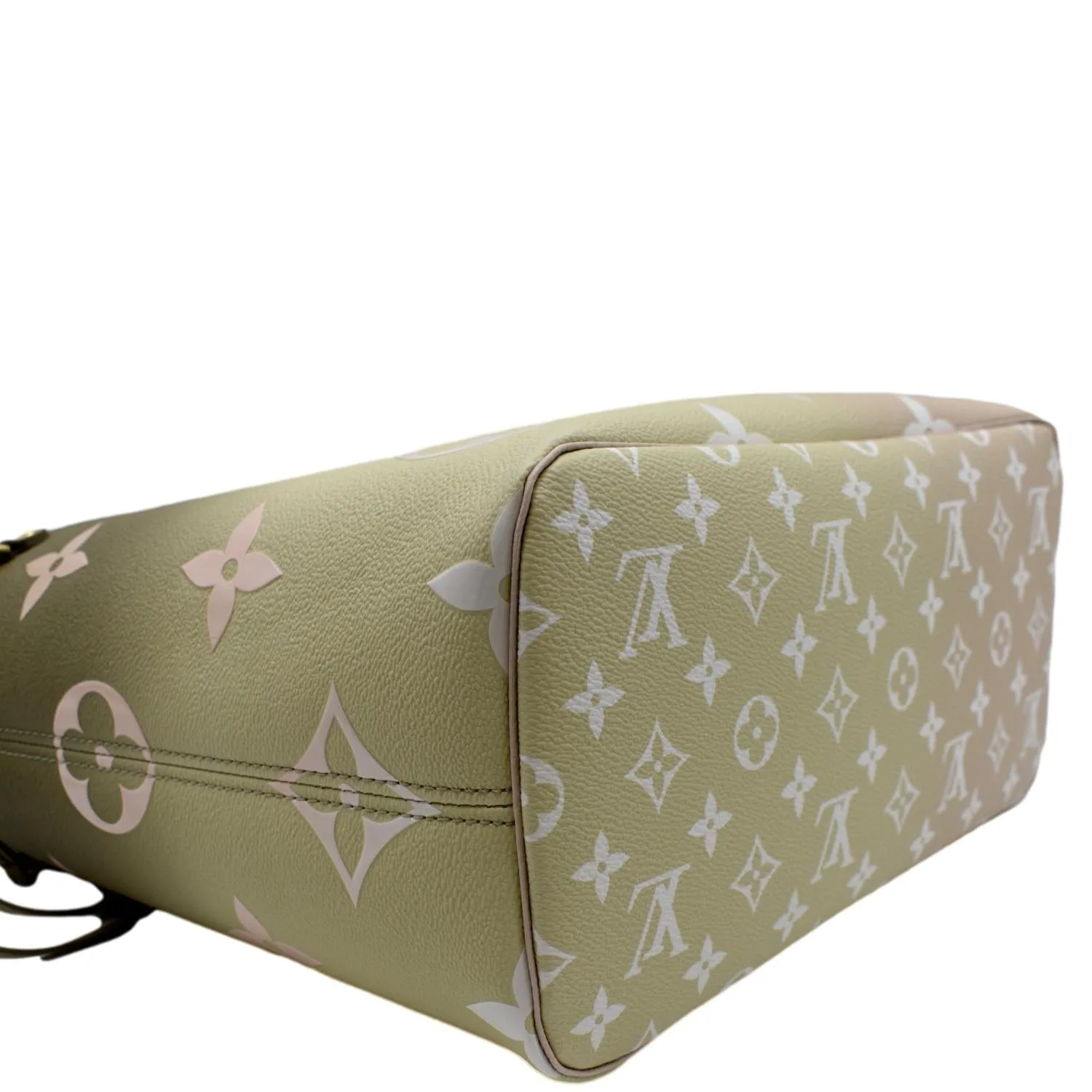 LOUIS VUITTON Neverfull MM Monogram Coated Canvas Tote Sunset Kaki
