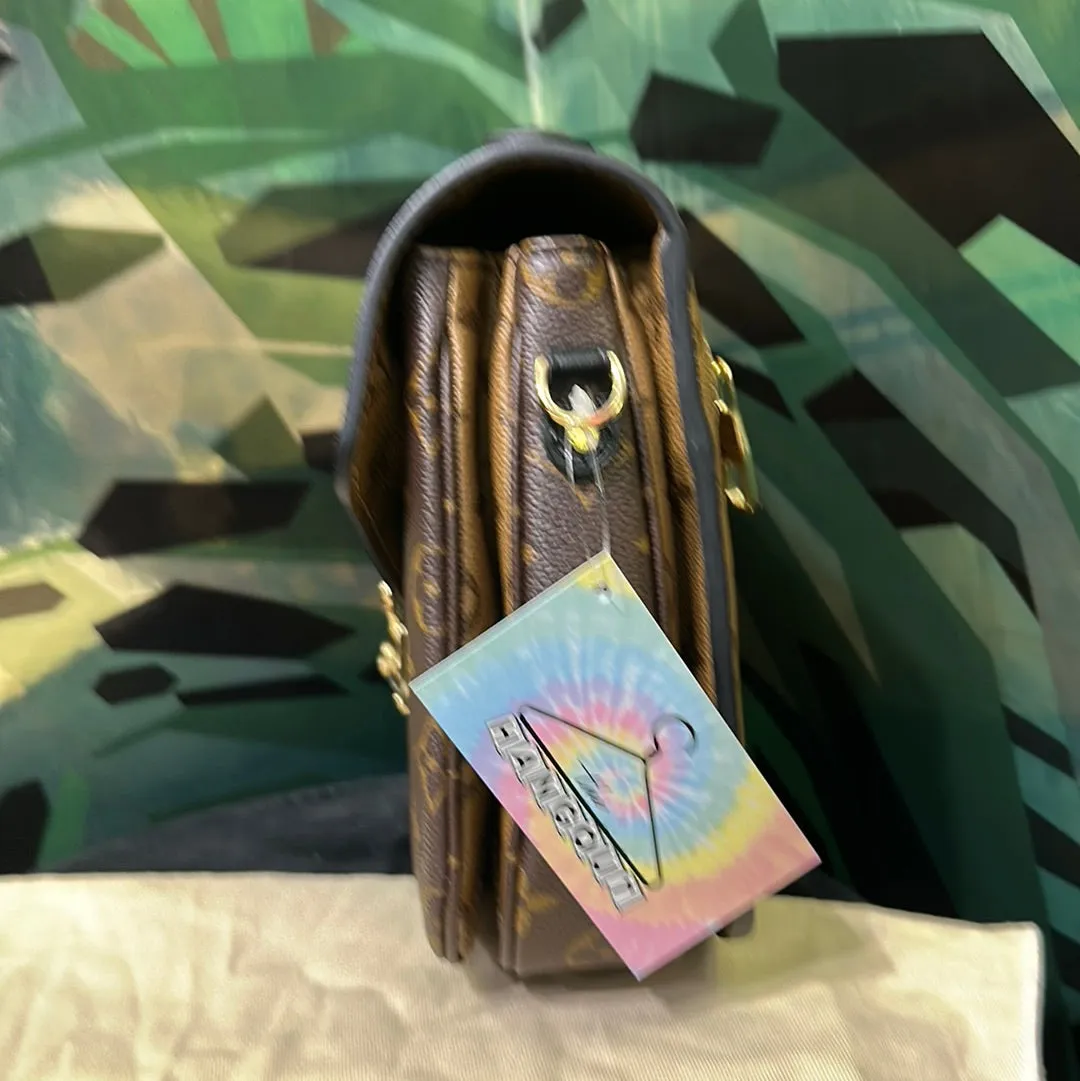 Louis Vuitton Pochette Metis Monogram Reverse Crossbody