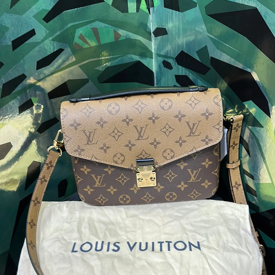 Louis Vuitton Pochette Metis Monogram Reverse Crossbody