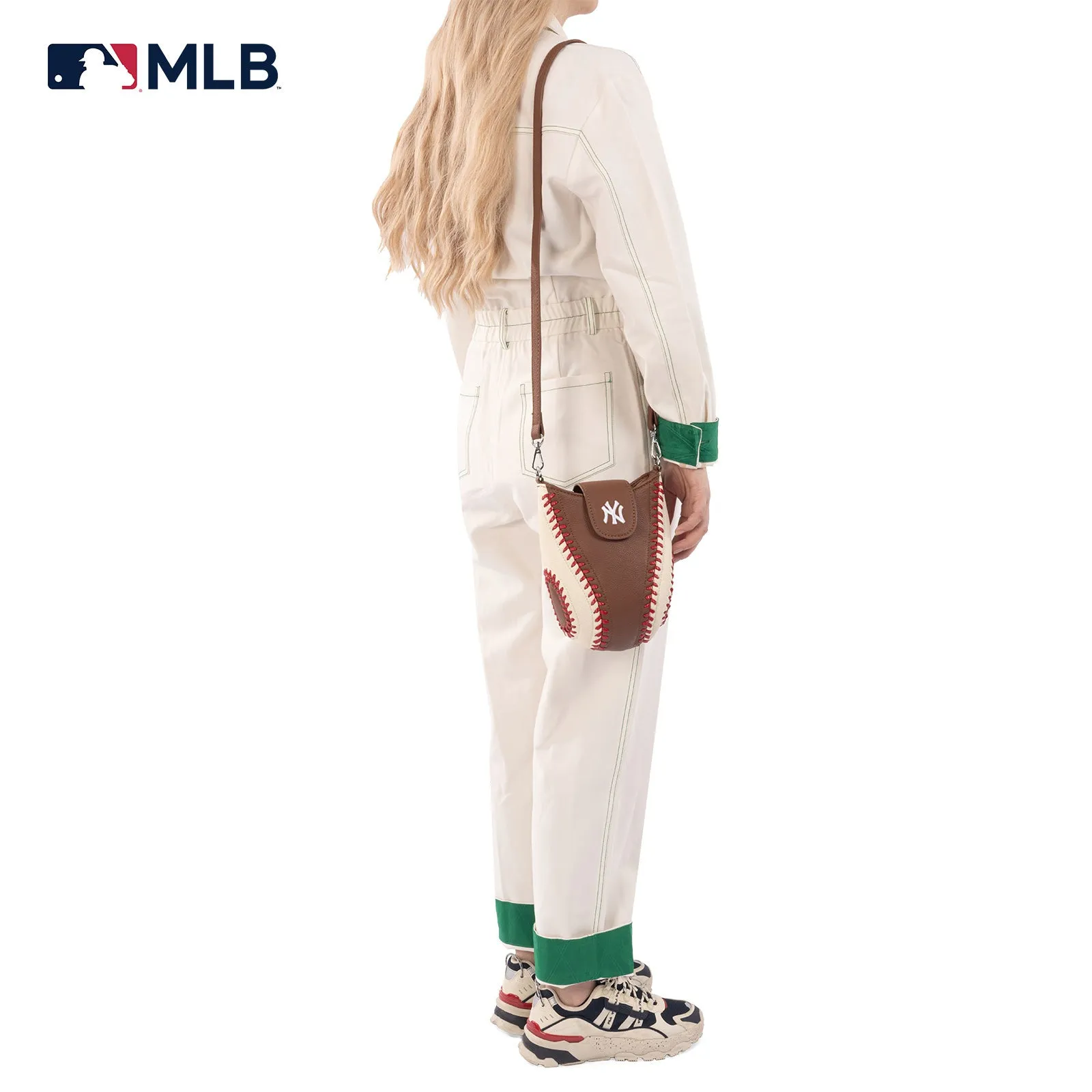 MLB-NY105   MLB New York Yankees Team  Baseball Stitch Crossbody -Brown