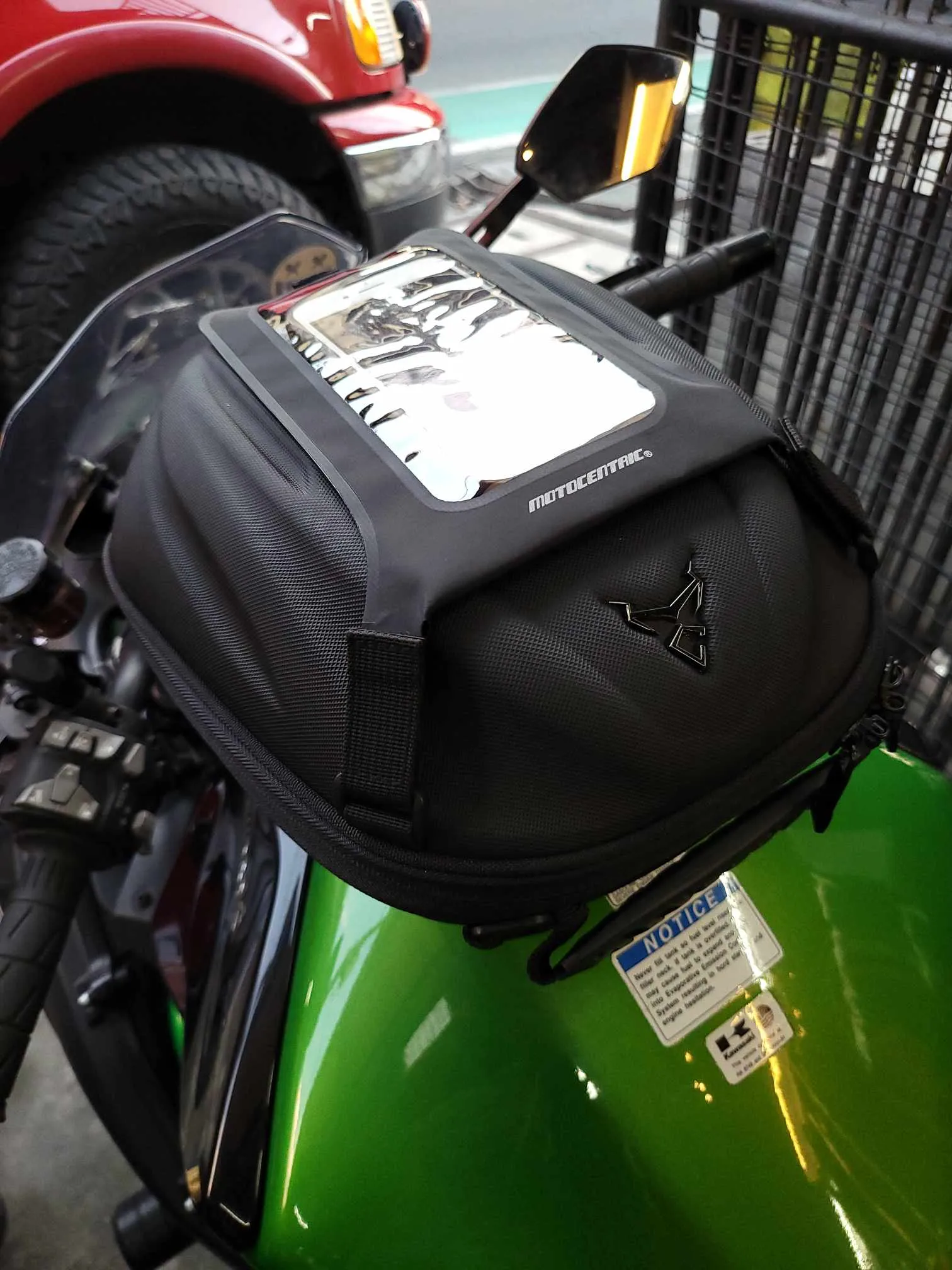 MOTOCENTRIC TANK BAG (BLACK)