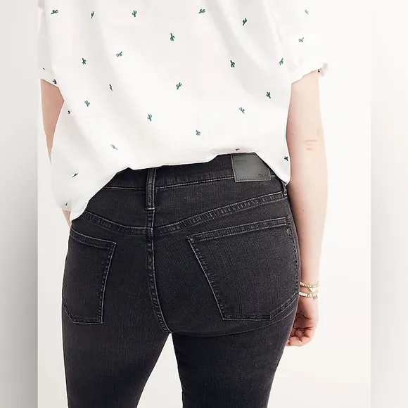 NWT Madewell 9&quot; Mid-Rise Skinny Jeans distressed Black Sea 31