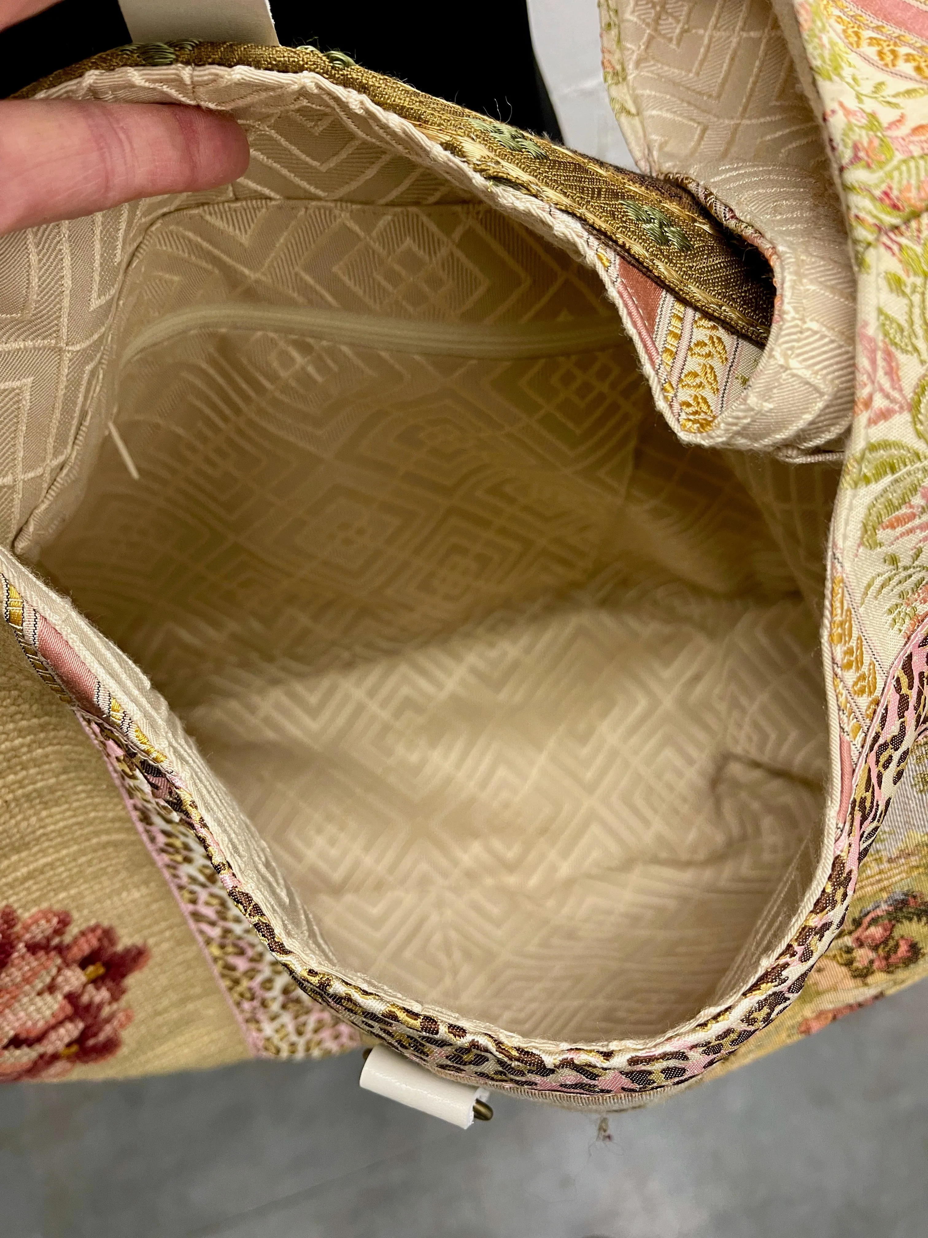 PINK ROMANCE VINTAGE TAPESTRY BAG