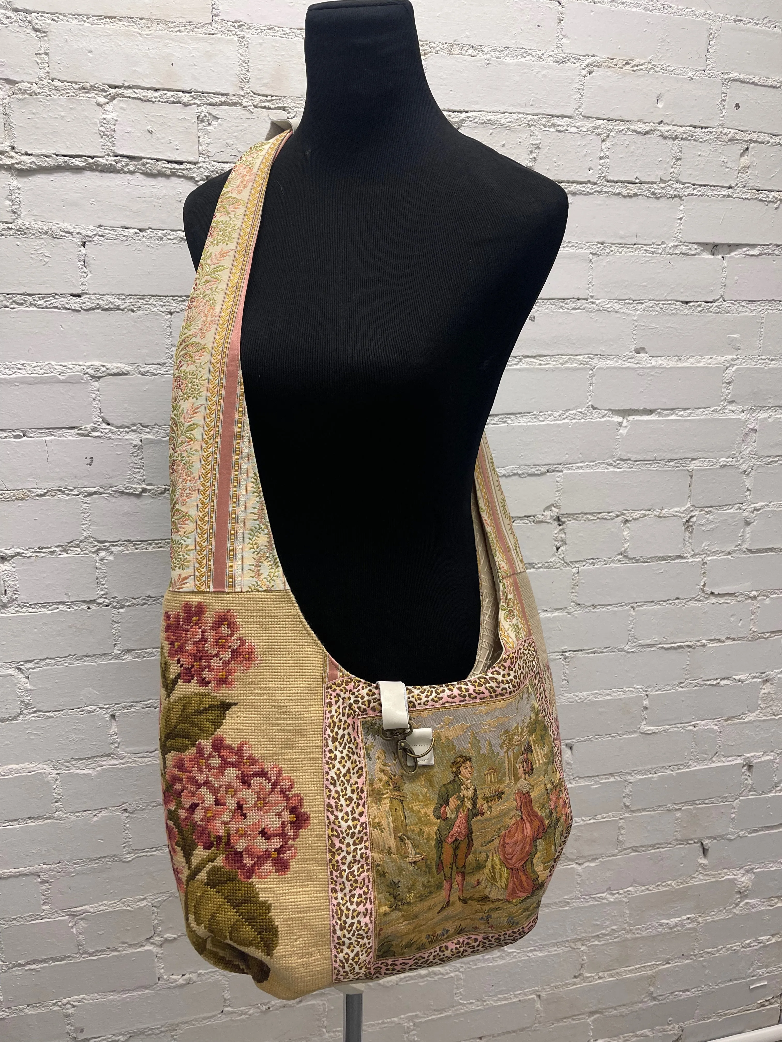 PINK ROMANCE VINTAGE TAPESTRY BAG