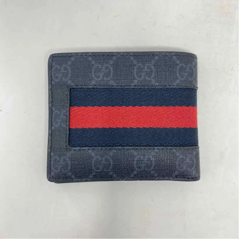 Pre-Owned Gucci Grey Canvas Designer Wallet