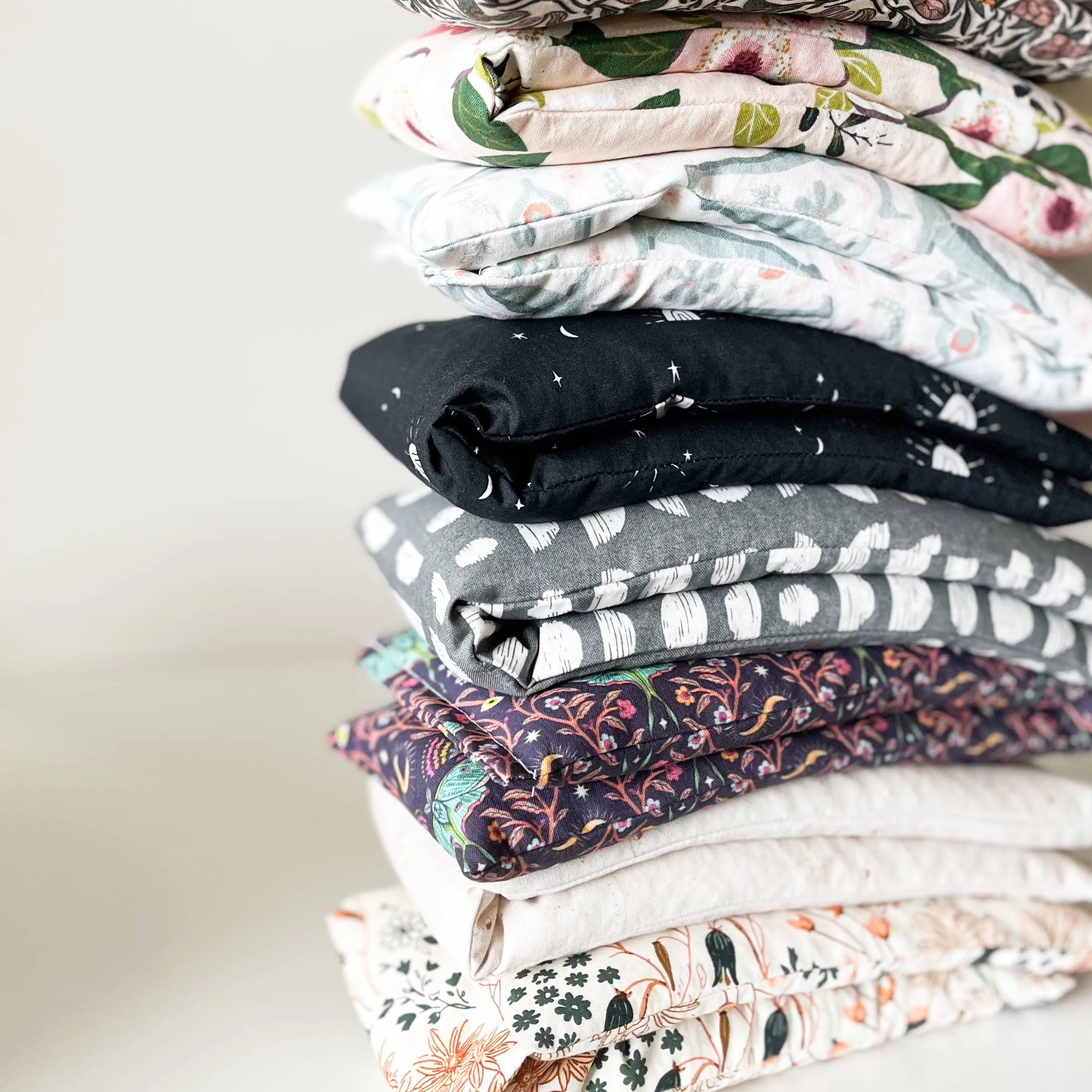 Rice Neck Wrap | Wildwood Nightfall Pattern