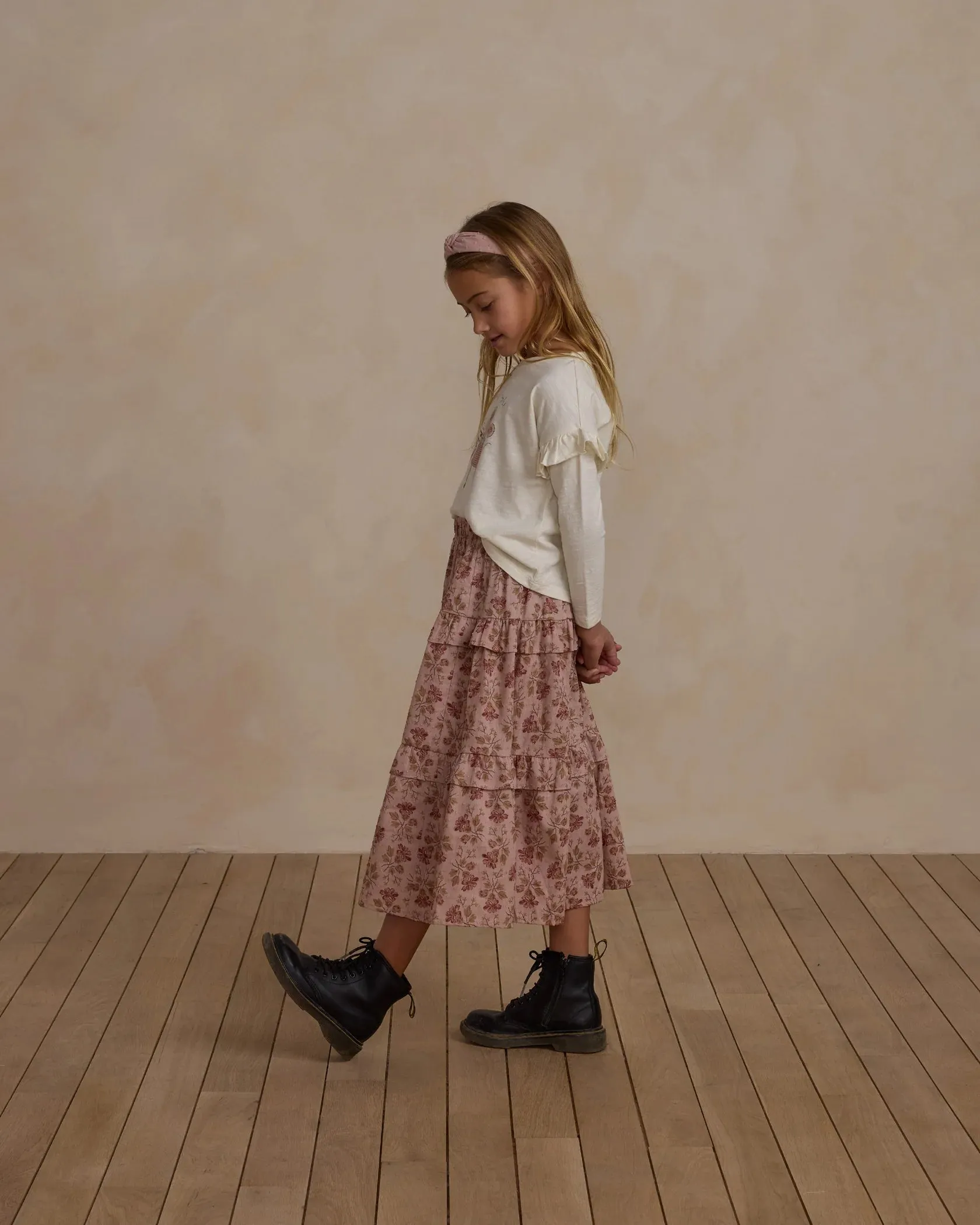 RYLEE   CRU Ruffle Long Sleeve Tee || Mouse