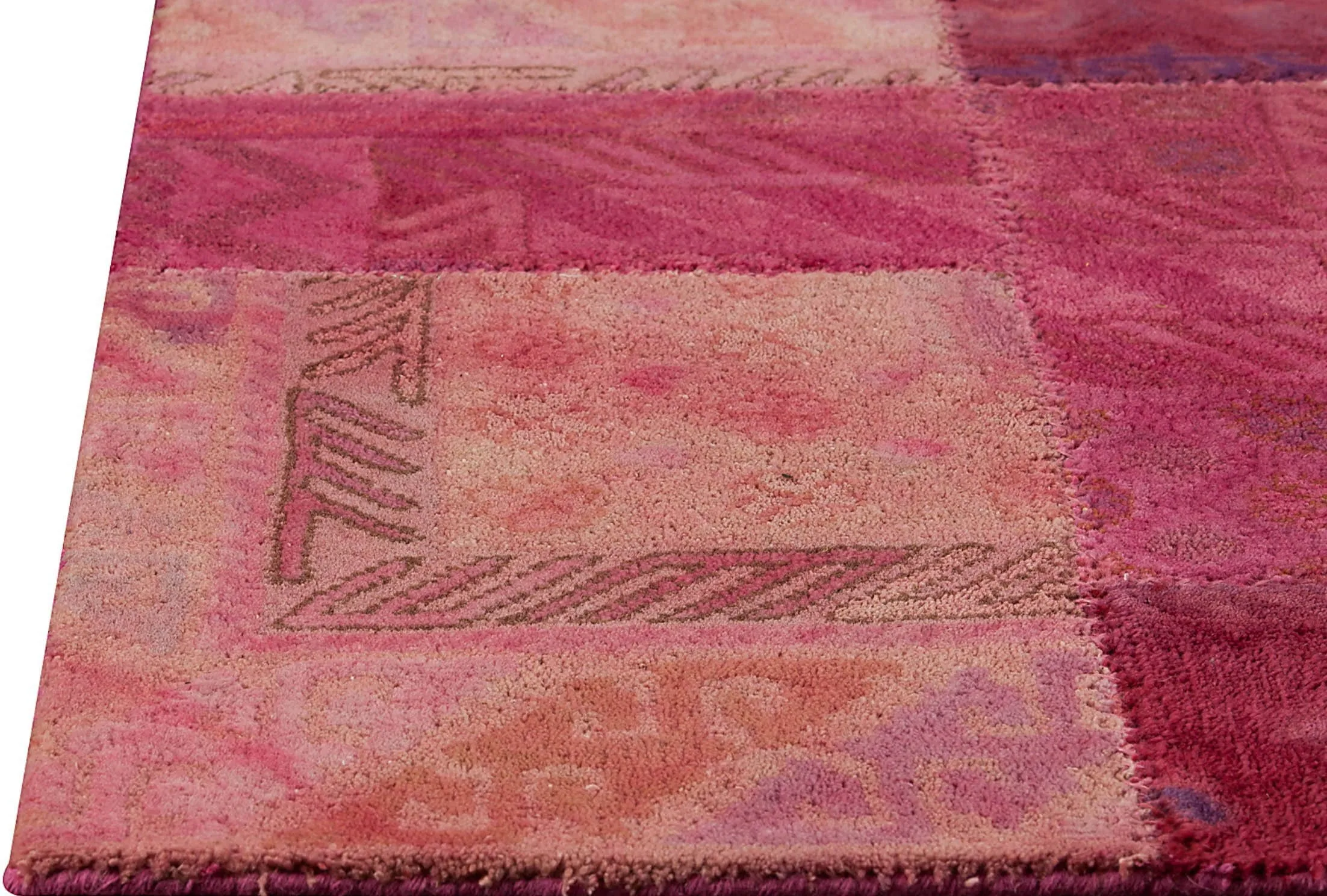 Sartaj Pink