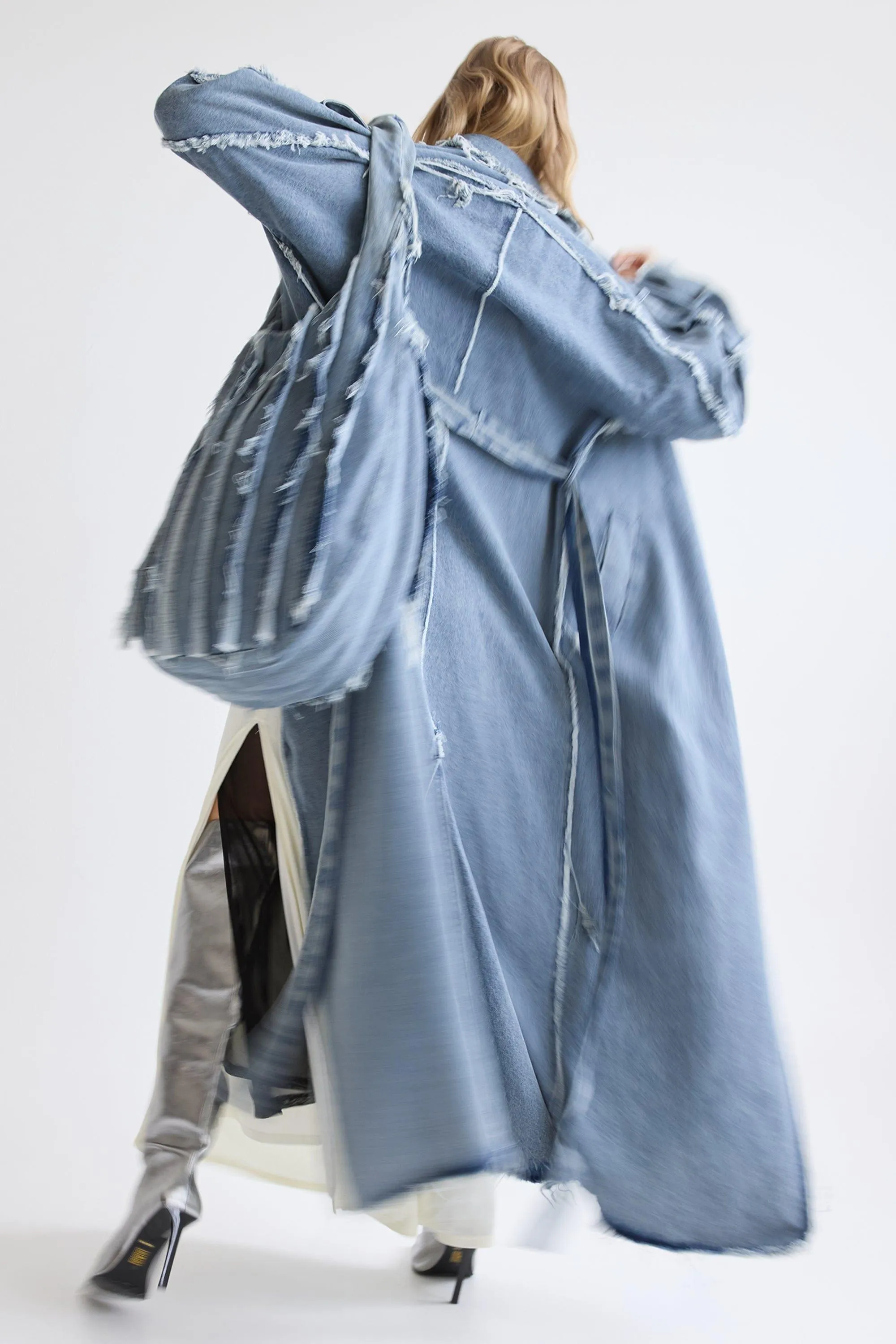 SENSES DENIM MAXI BAG | DISTRESSED BLUE