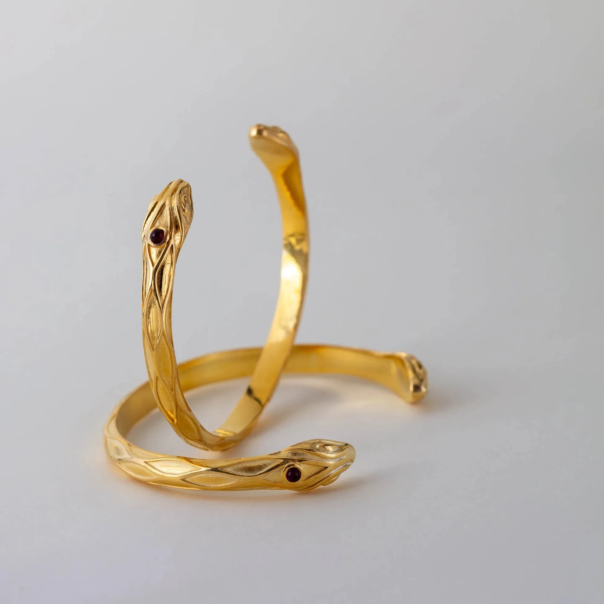 Snake Vintage Bracelet - Gold Plated Bronze with Garnet Stone