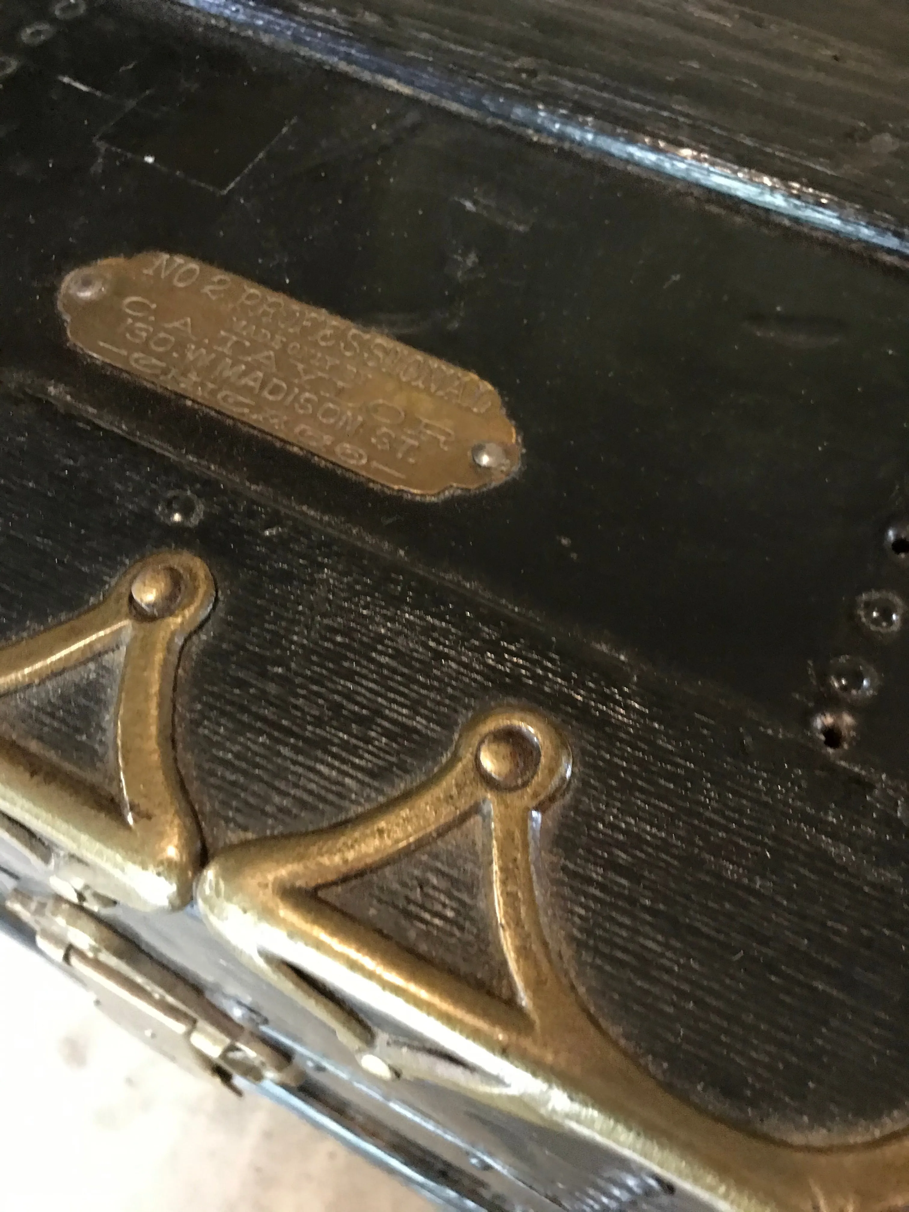 Taylor's of Chicago Trunk
