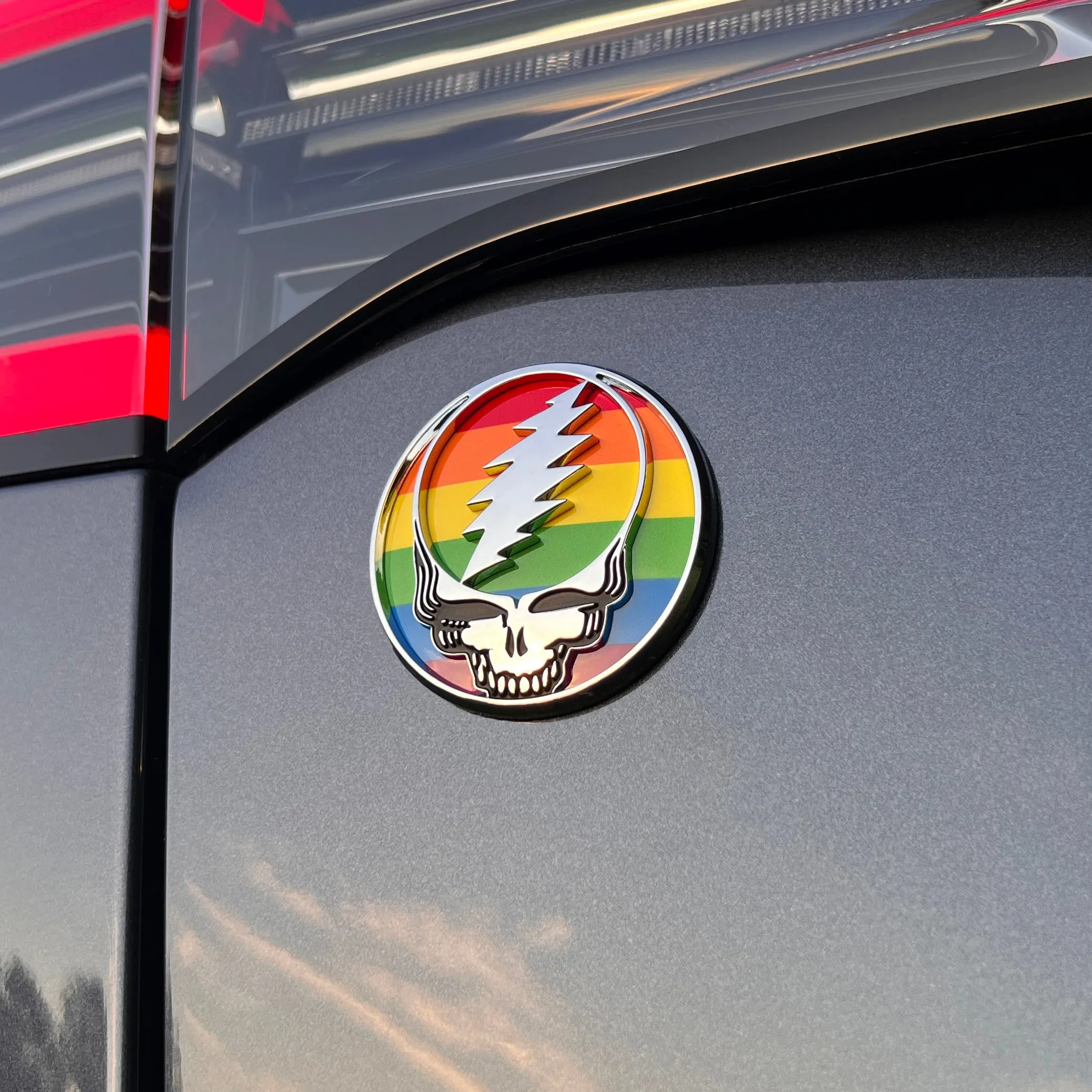 The Pride Stealie Badge