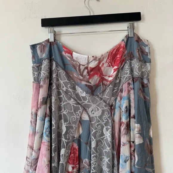 The Pyarmid Collection Floral Lace Handkerchief Flowy Bohemian Skirt 1X