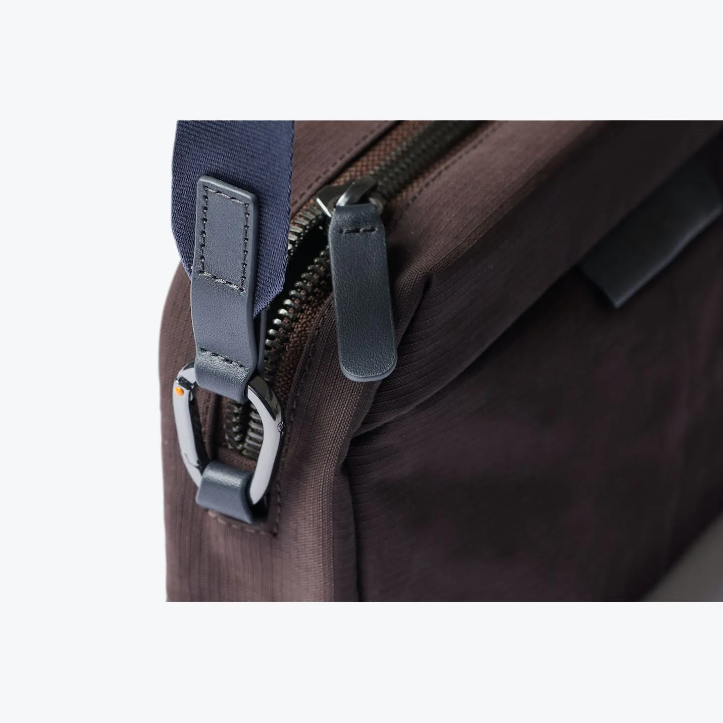 Tokyo Crossbody 2L