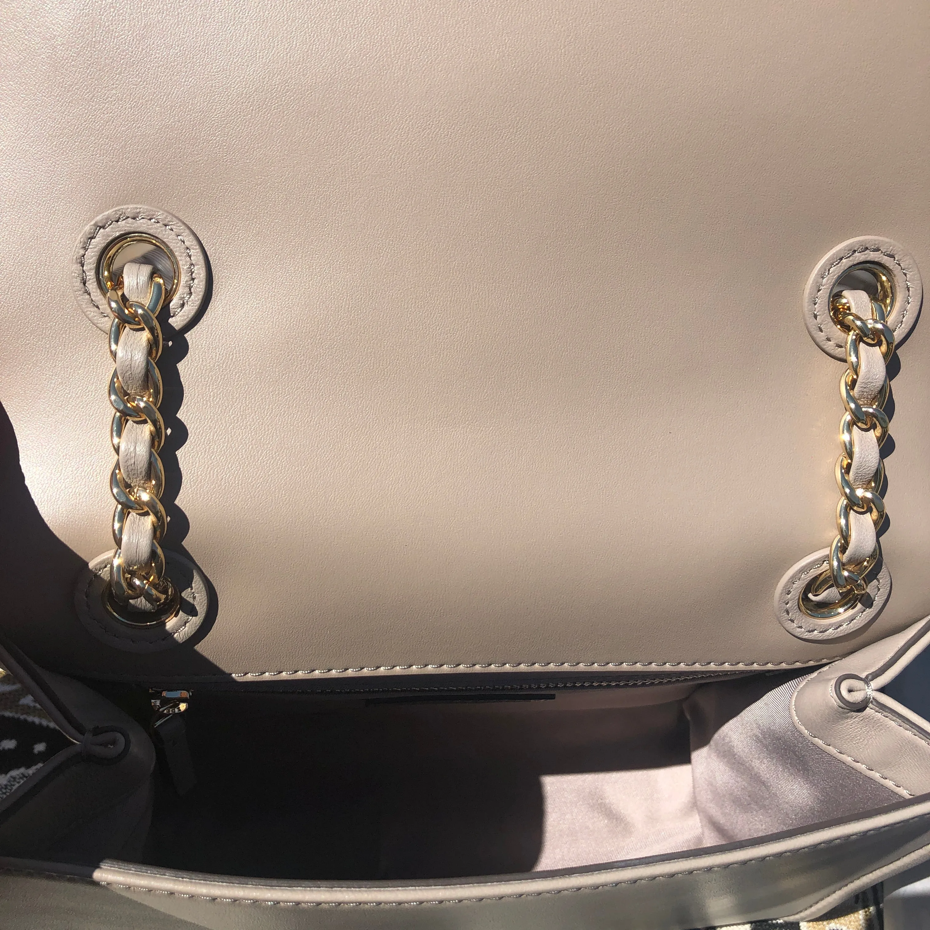 Tory Burch Savannah Shoulder Bag in French Gray