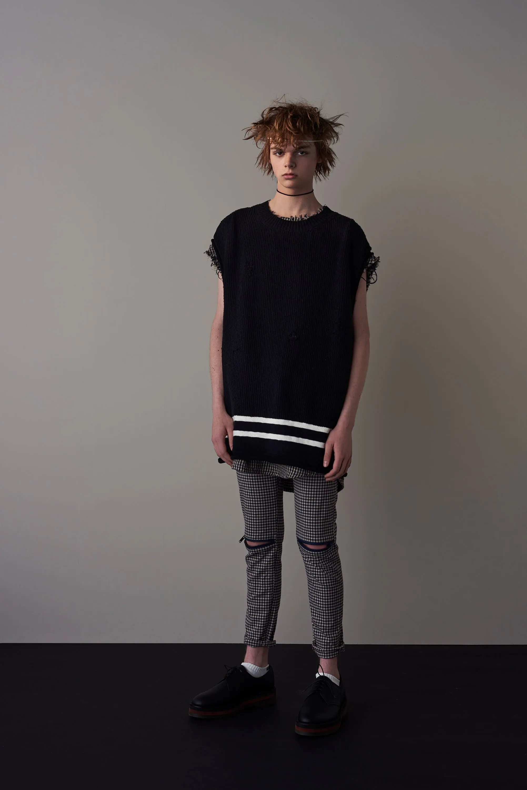 Undercover Spring 2018 Black Oversized Distressed Sweater Vest - L