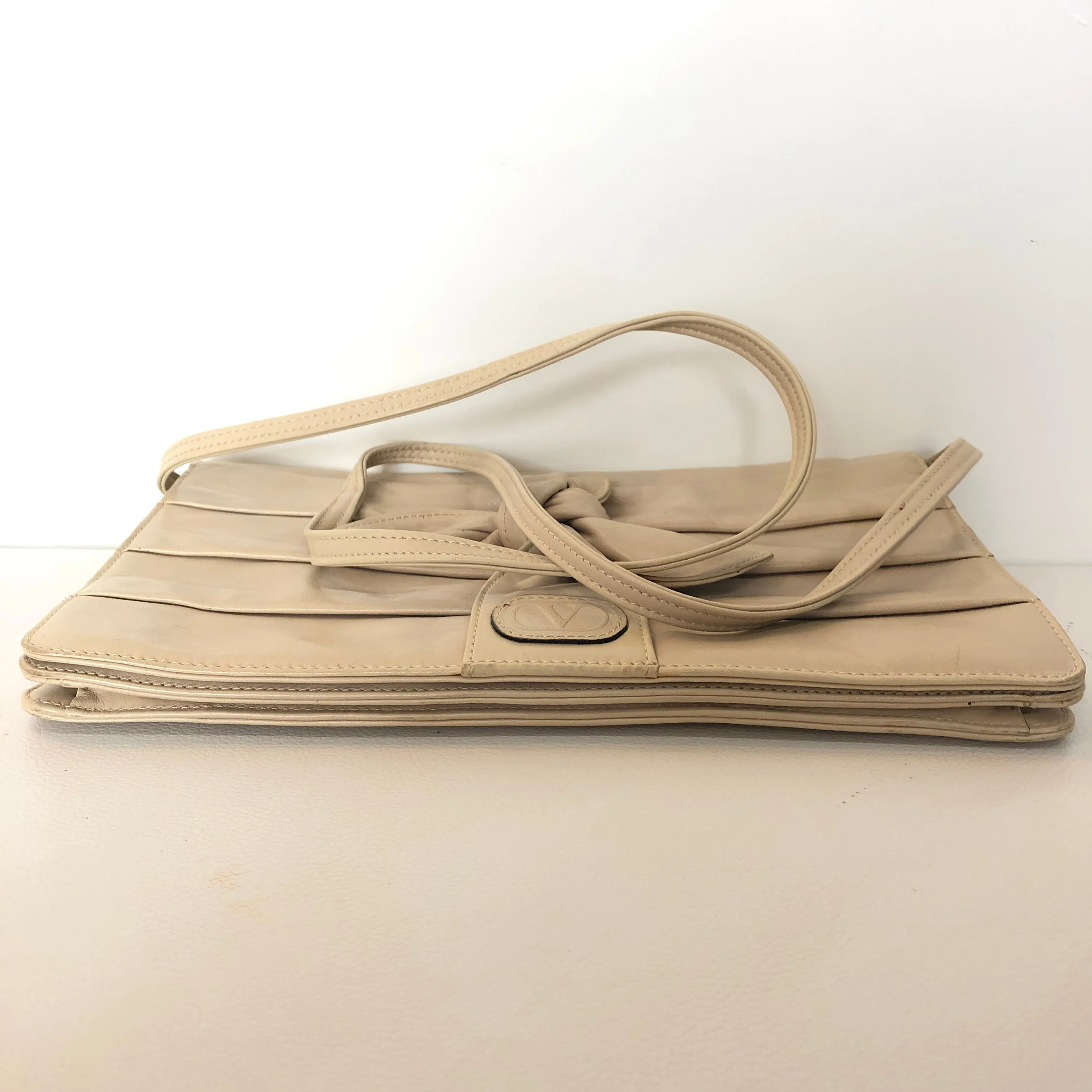VALENTINO GARAVANI Vintage Cream Clutch Crossbody