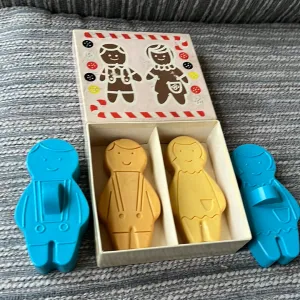 Vintage Avon Gingerman Soap Cookie Cutter Set