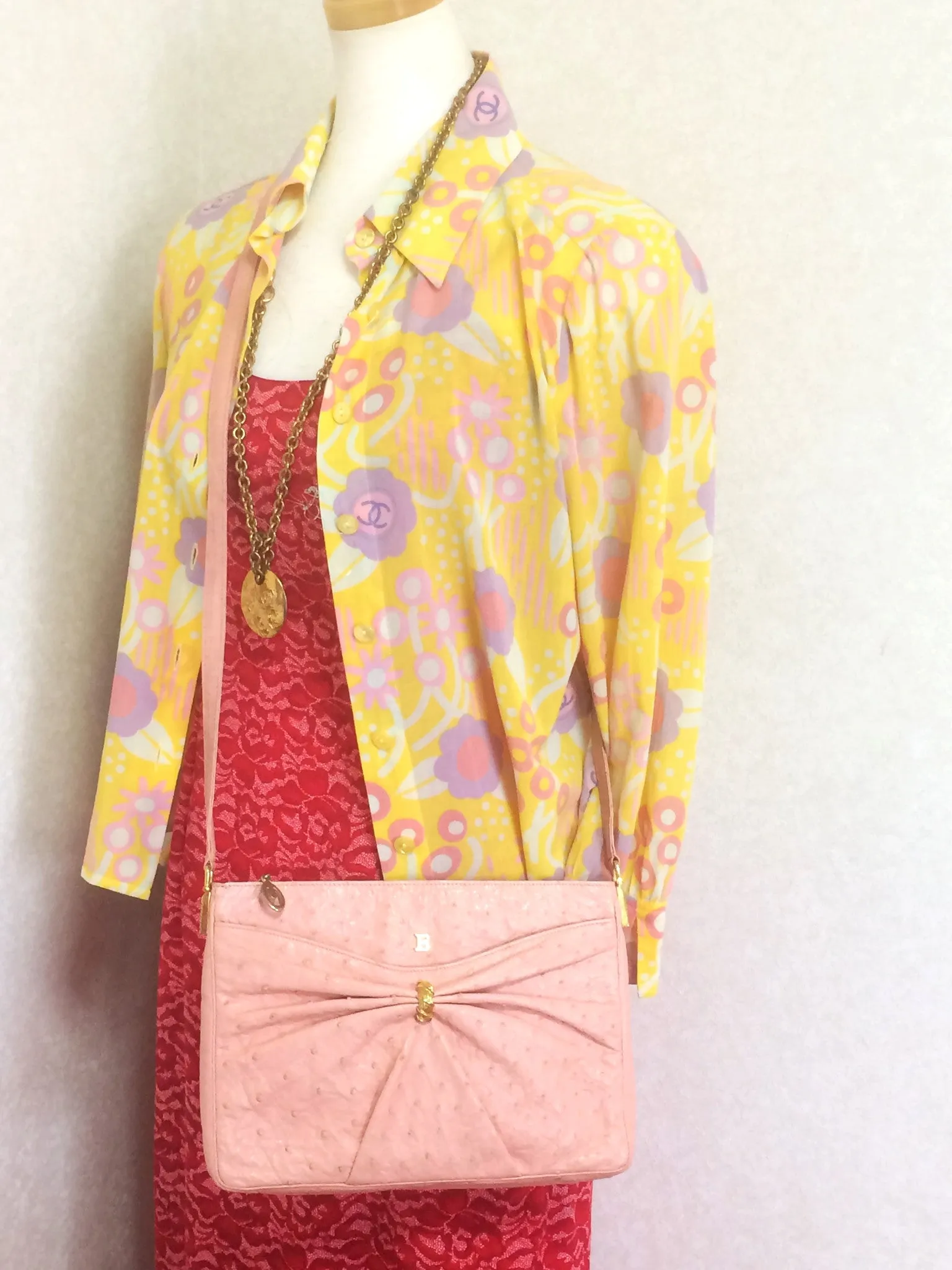 Vintage BALLY genuine milky pink ostrich leather shoulder bag with B logo motif and gathered design at front. Rare masterpiece.