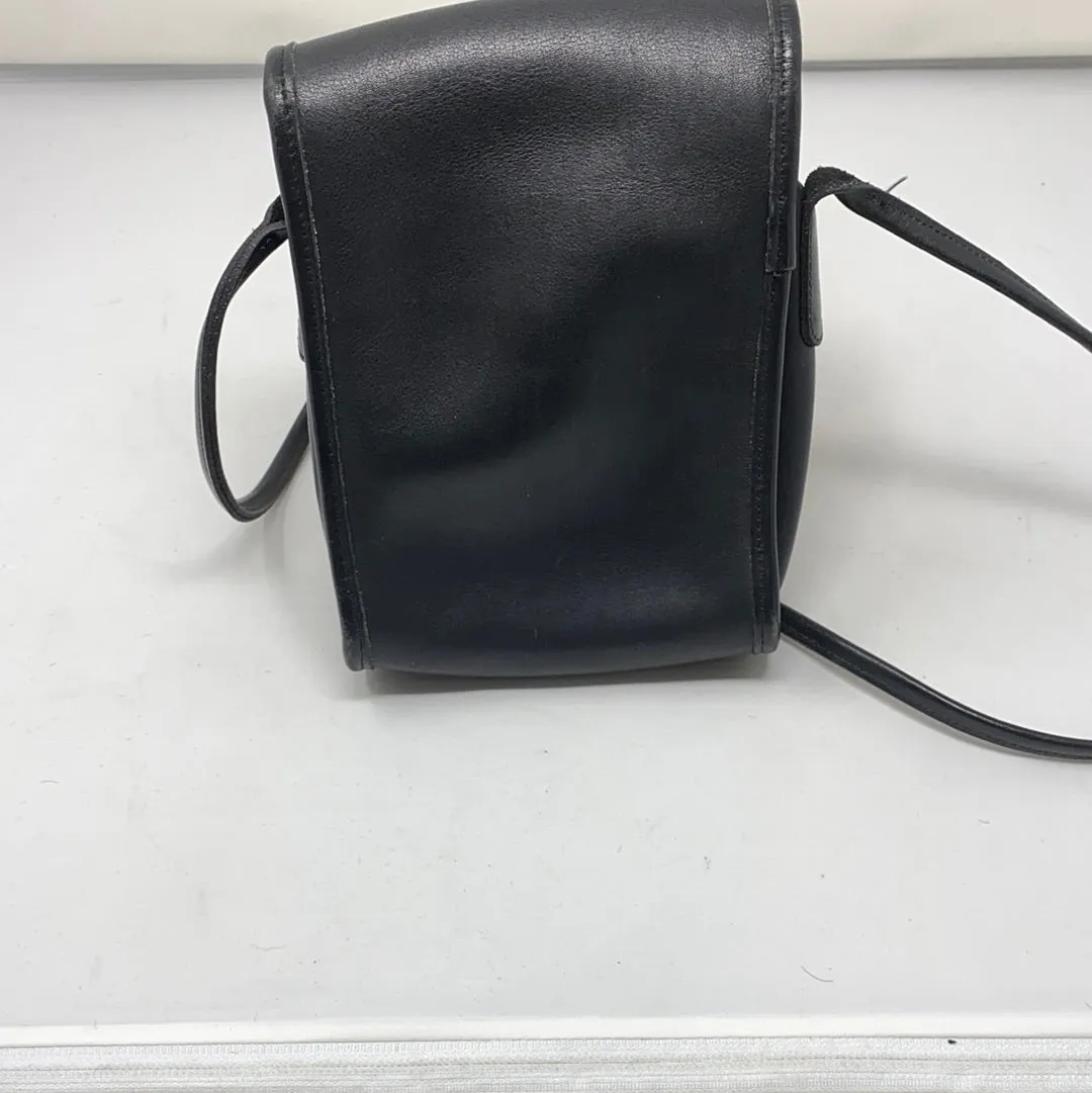 Vintage: Black Leather Crossbody camera Case