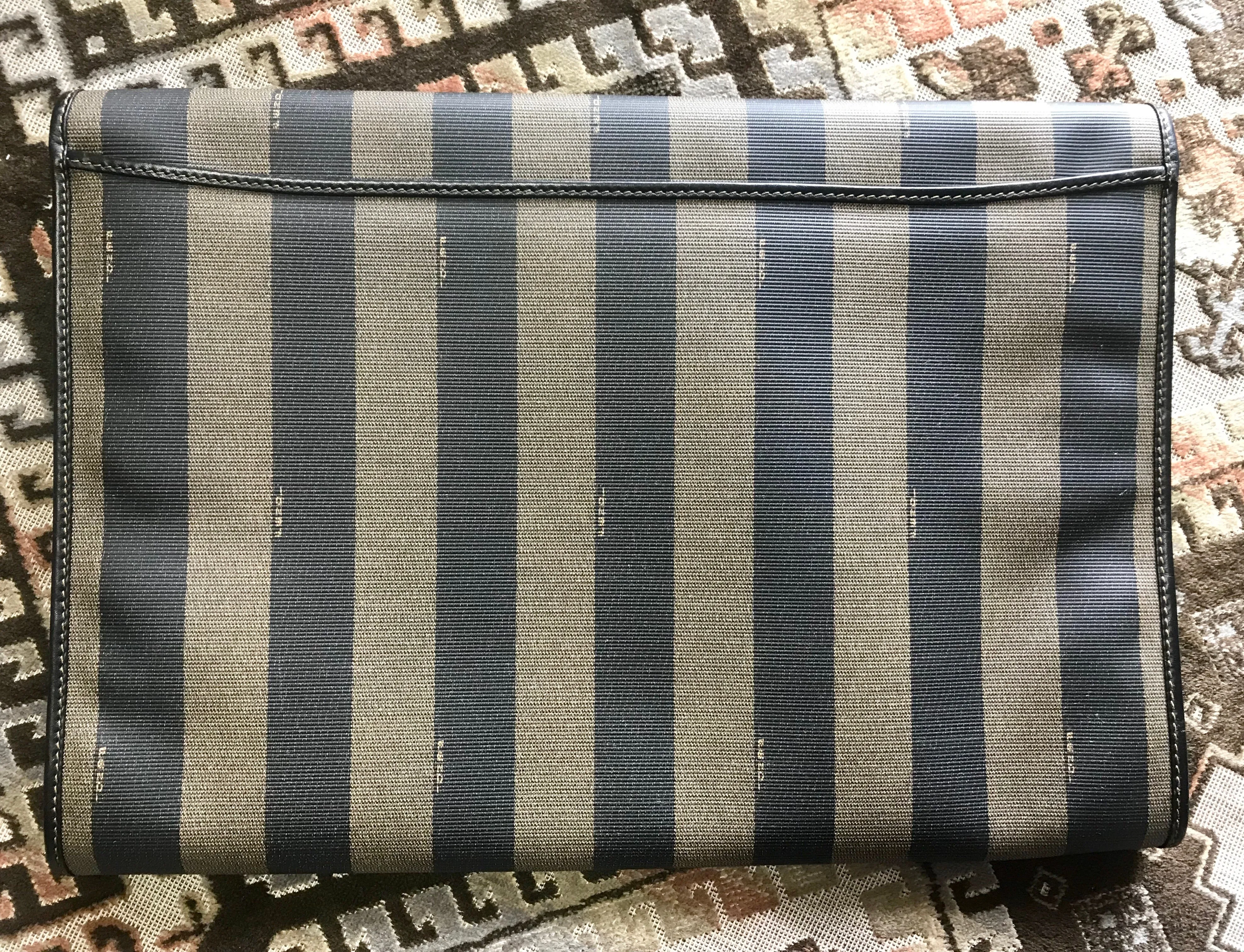 Vintage Fendi gray pecan stripe portfolio document bag, large clutch bag with black leather trimmings. Classic purse for unisex use.