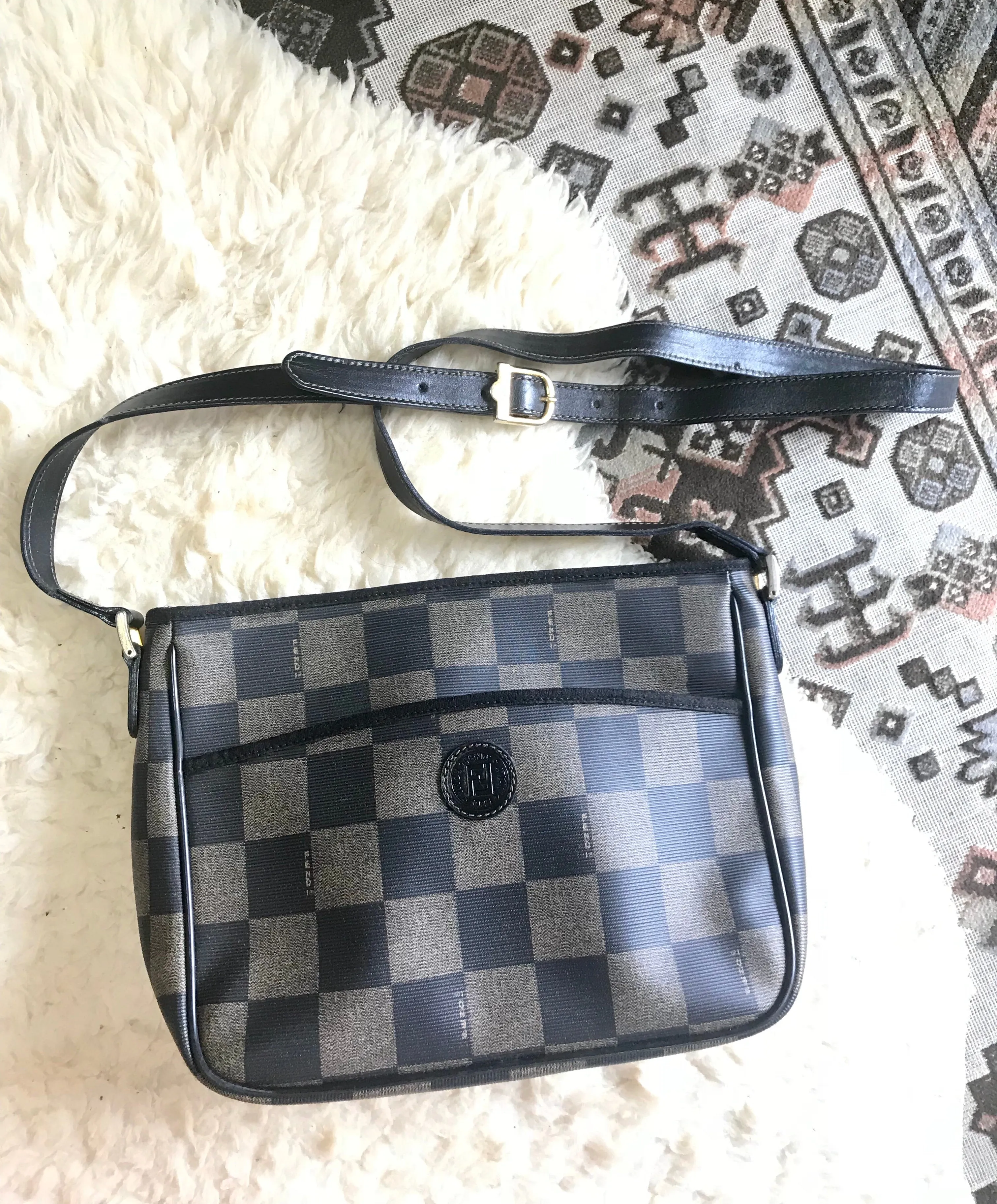 Vintage FENDI pecan chess pattern shoulder bag with FF logo motif. Classic purse for daily and unisex use. Must have.