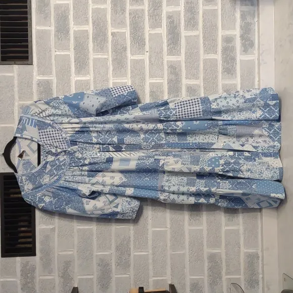 VTG Brownstone Studio Women's Blue Patchwork Buttoned House Coat Robe Nightgown