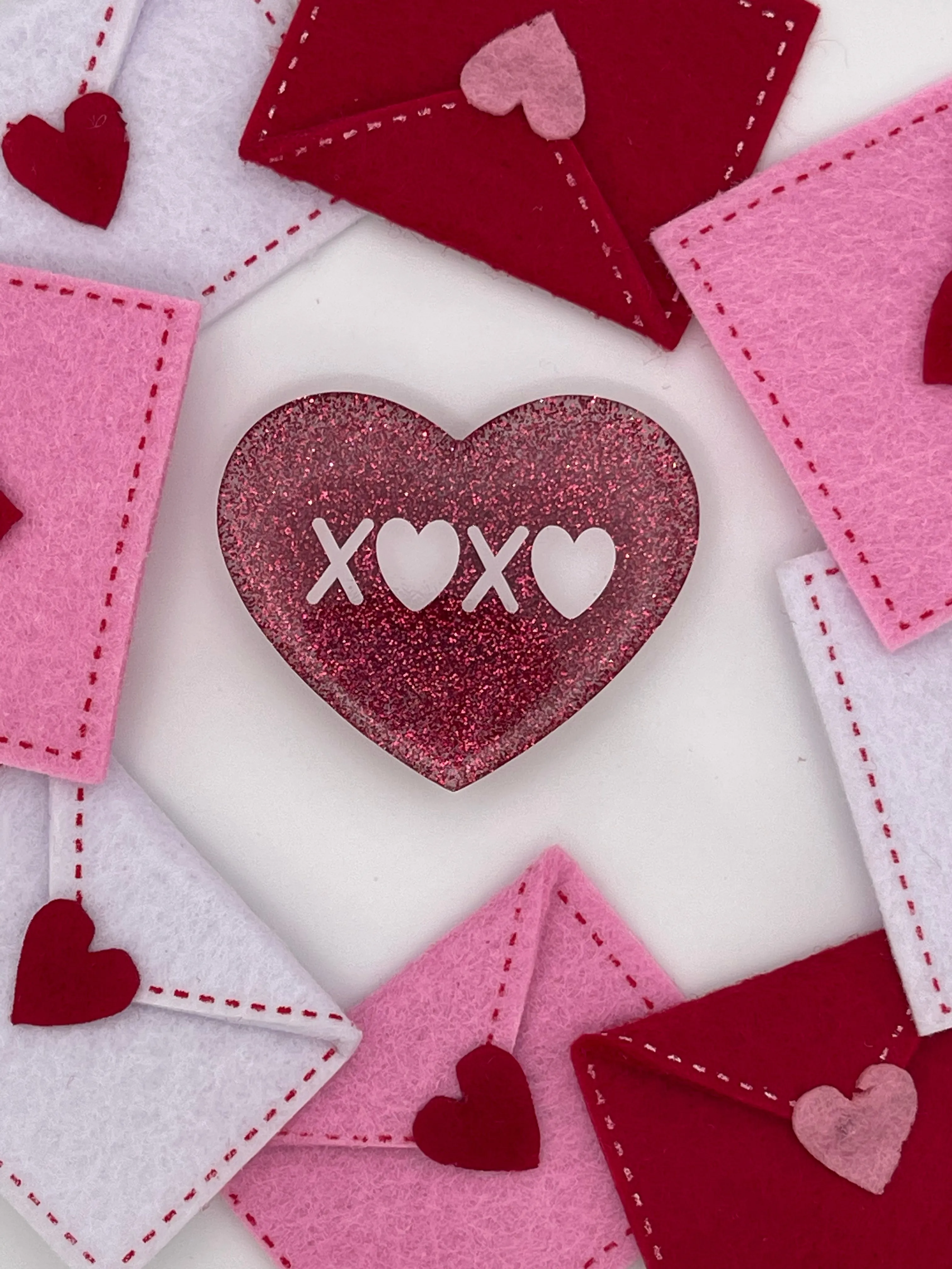 XOXO Hearts - Badge Reel
